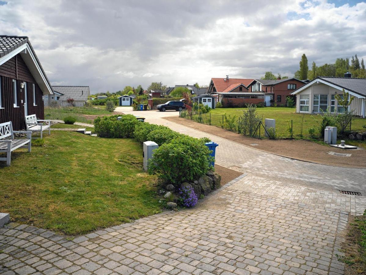 Daenische Ferienhaeuser Am Salzhaff Haus Kaept'N Nemo Insel Poel Exterior foto